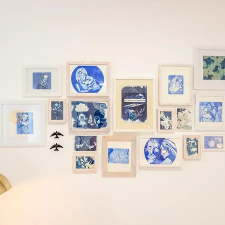 Guestready - Cozy Estefania - An Artists Corner! *